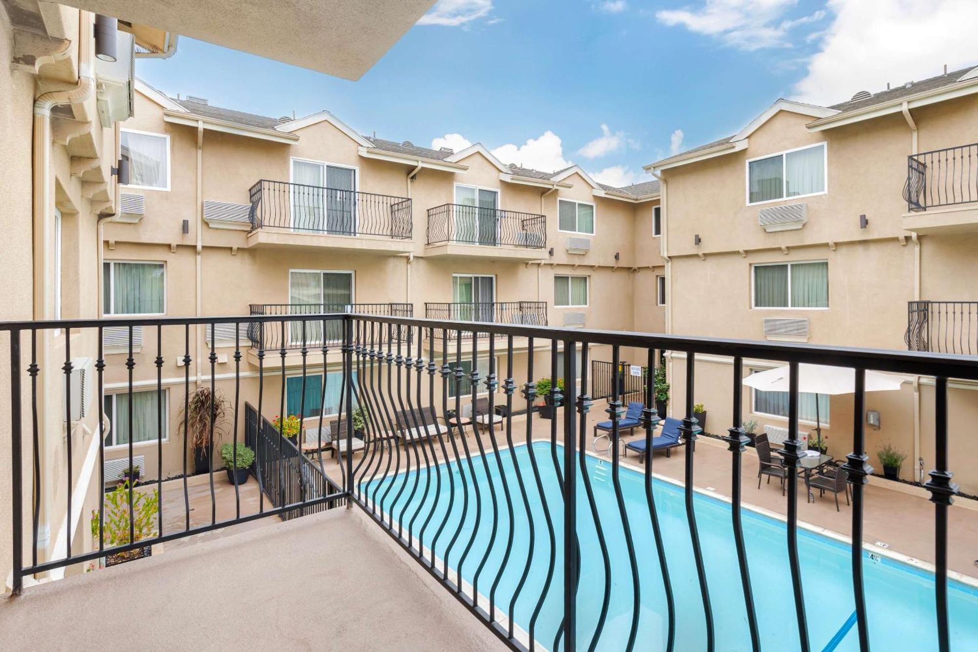 הות'ורן Comfort Inn Cockatoo Near Lax Airport מראה חיצוני תמונה
